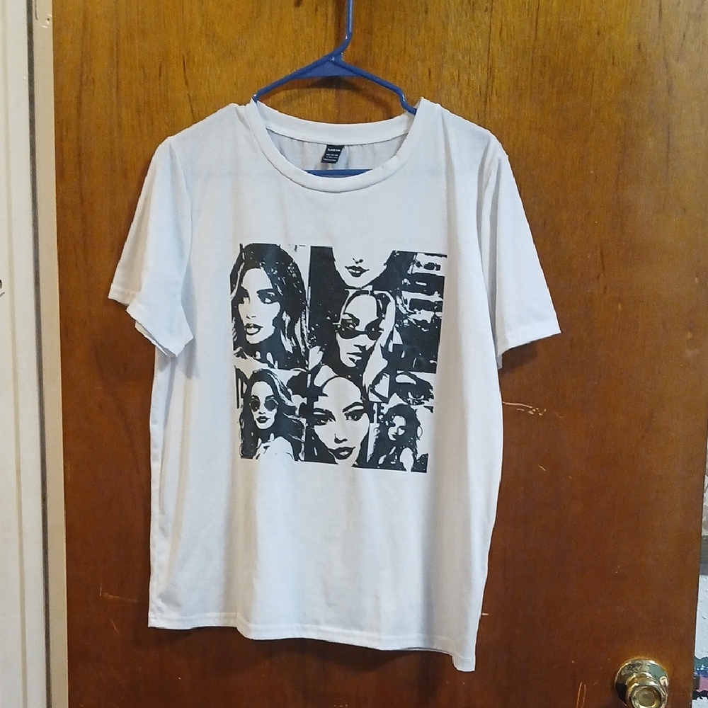 SHEIN White Graphic Tee